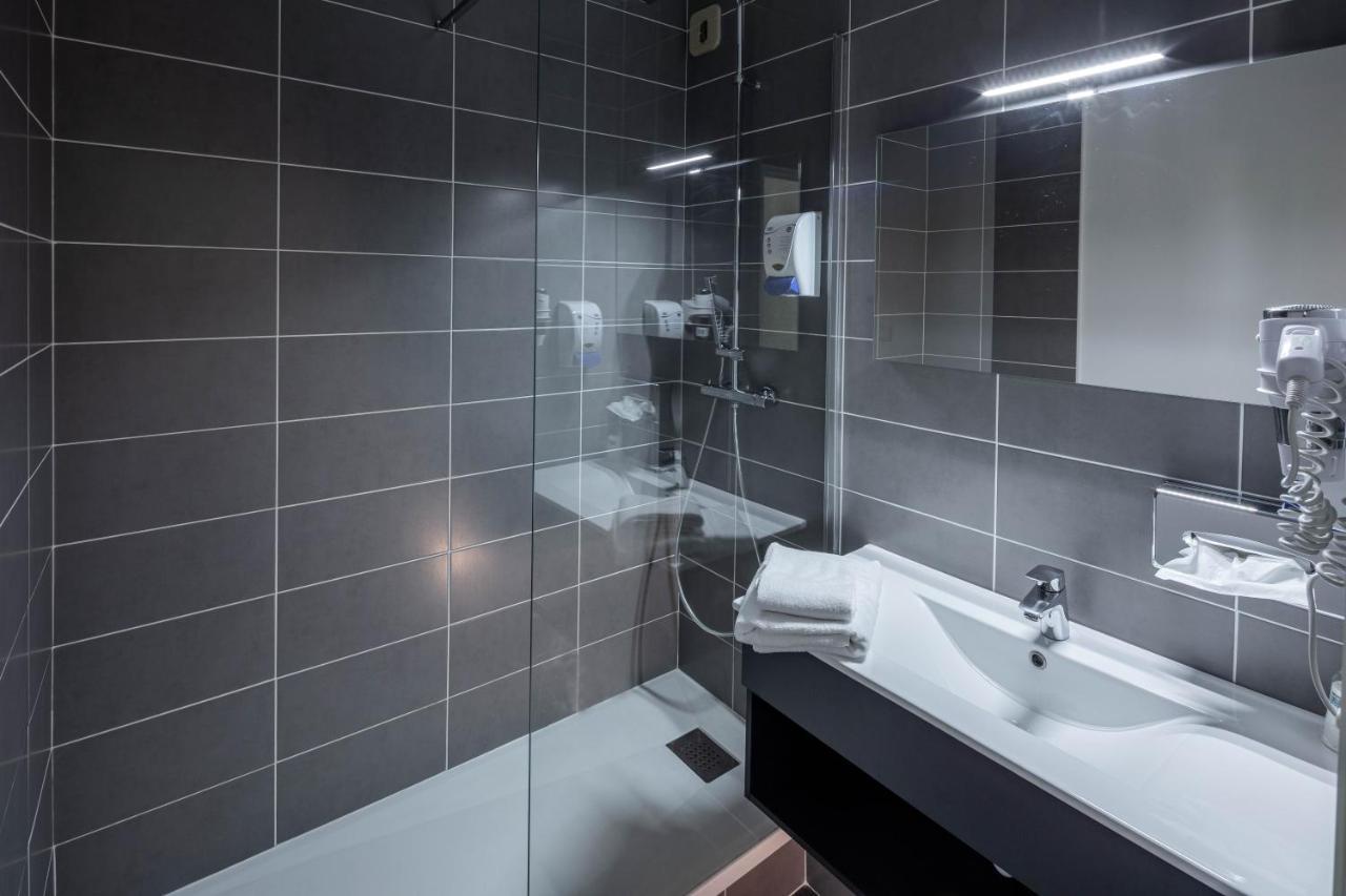 Logis Hotel Noemys Brive - Restaurant Le Teinchurier Екстер'єр фото