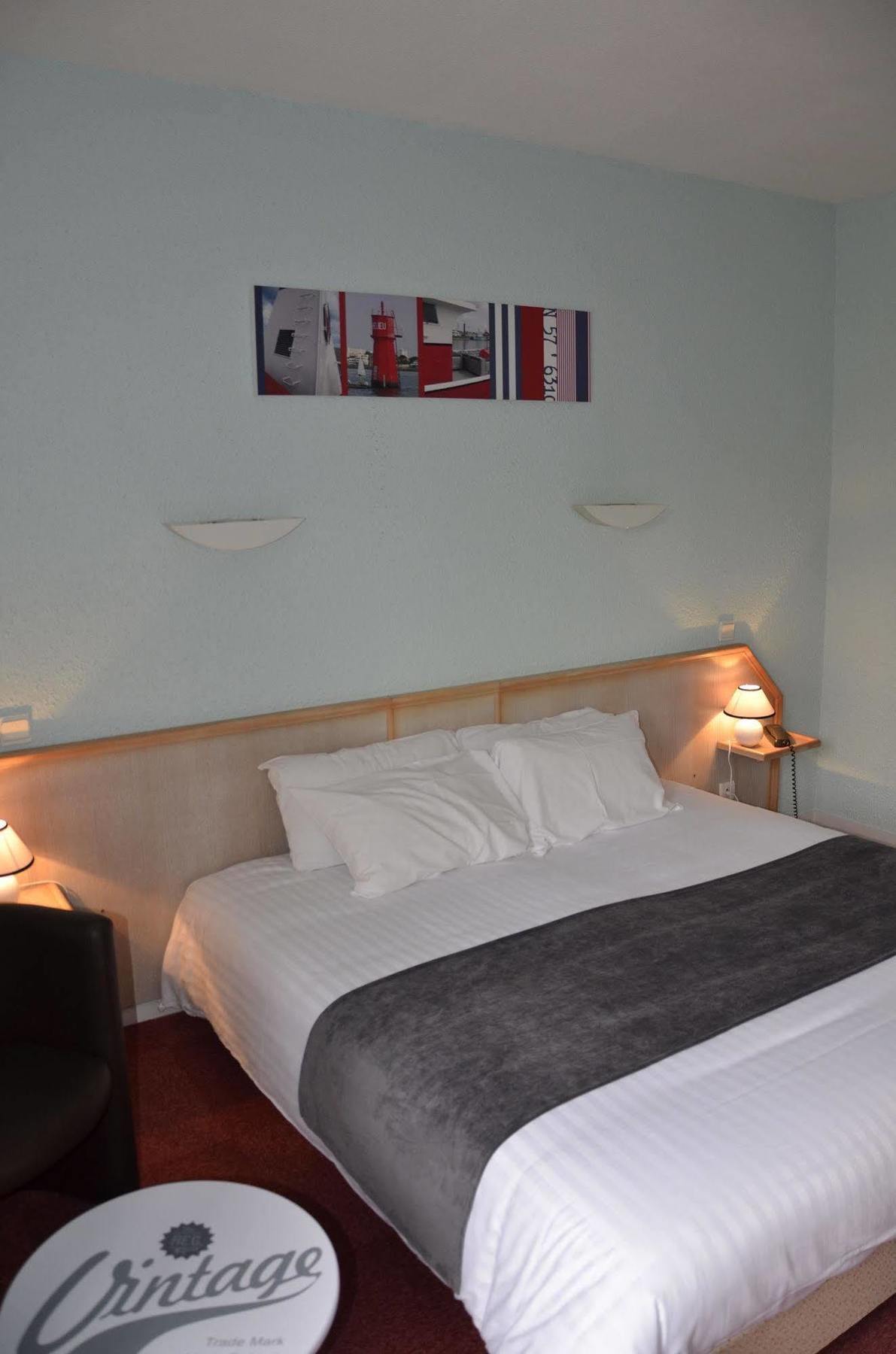 Logis Hotel Noemys Brive - Restaurant Le Teinchurier Екстер'єр фото